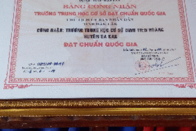 Bằng công nhận trường chuẩn quốc gia